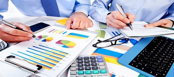 حسابدار کیست؟ حسابدار کیست؟-وب سایت سازه حساب
